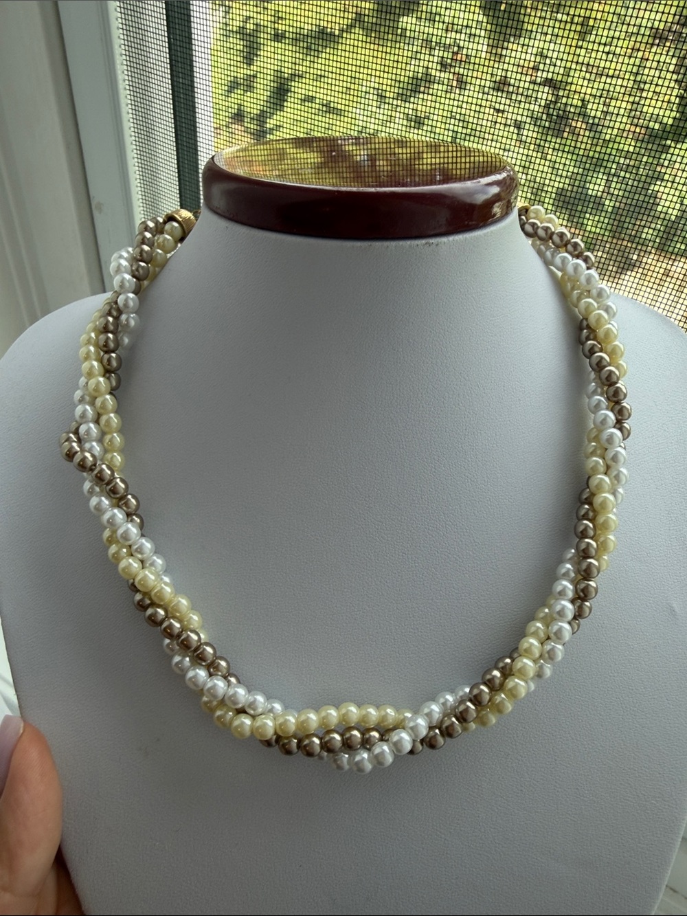 Vintage AVON Twisted Multi‑Strand Beaded Necklace – White, Cream & Bronze